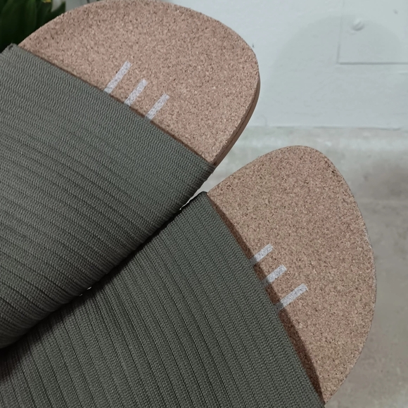 Message Mullen Classic Slide Sandals Vegan Cork Footbed - Size 38 US 7.5/8 - Picture 9 of 9